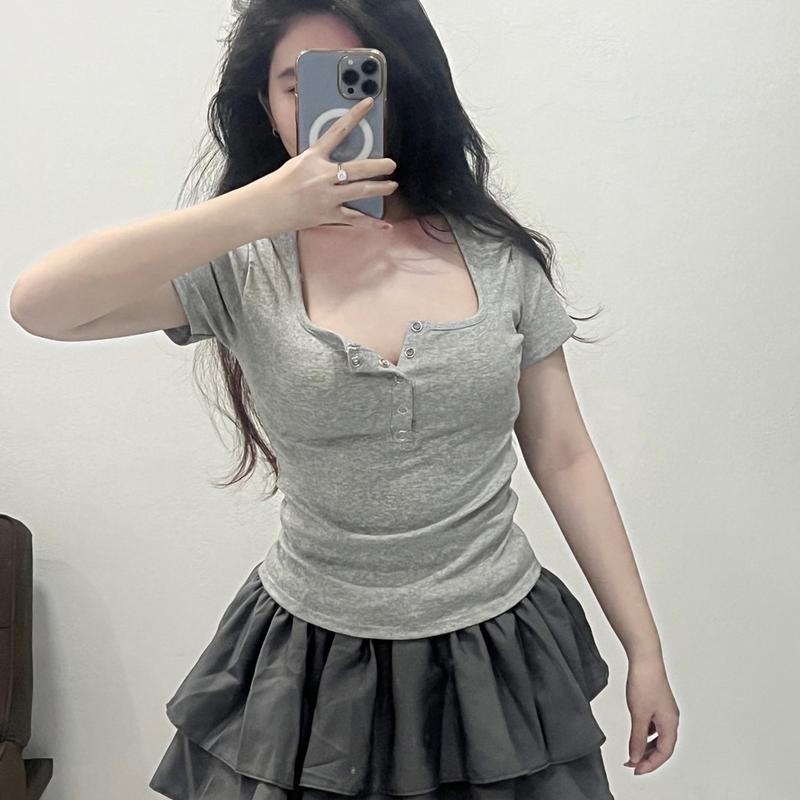 Áo thun cúc bấm inbox không rỉ tay ngắn ôm body chất thun tăm Free size dưới 53kg nhiều màu dễ phối đồ thoáng mát