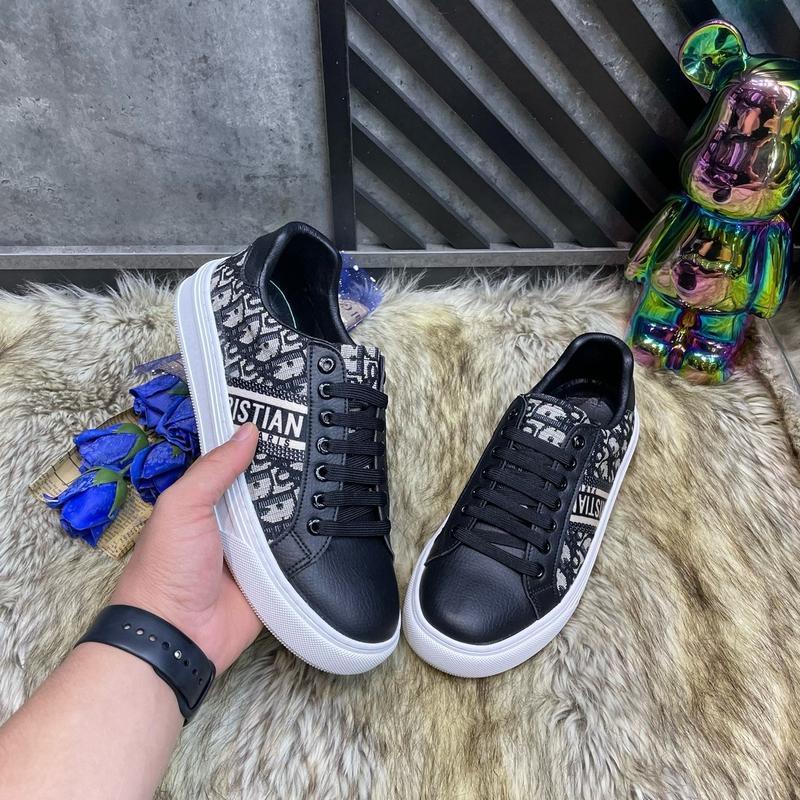 Giày Dây Buộc Nam, Đế Cao Su Non Êm Chân, Hoạ Tiết Thêu From Cứng Cáp  Sneaker Shoes