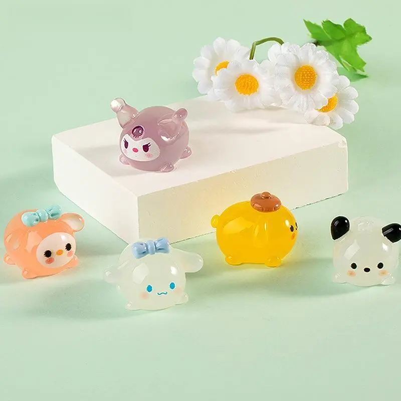 Mini Luminous Sanrio Figurine Kuromi My Melody Cinnamoroll Micro Landscape Ornament Car Interior Home Decor