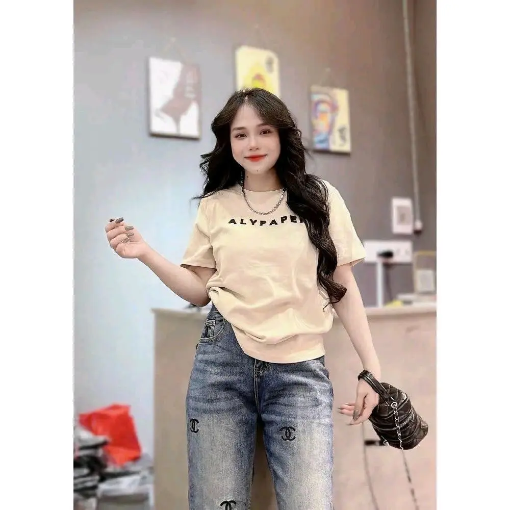 Áo phông chất cotton thun mềm mịn in dập chữ nổi Aly
