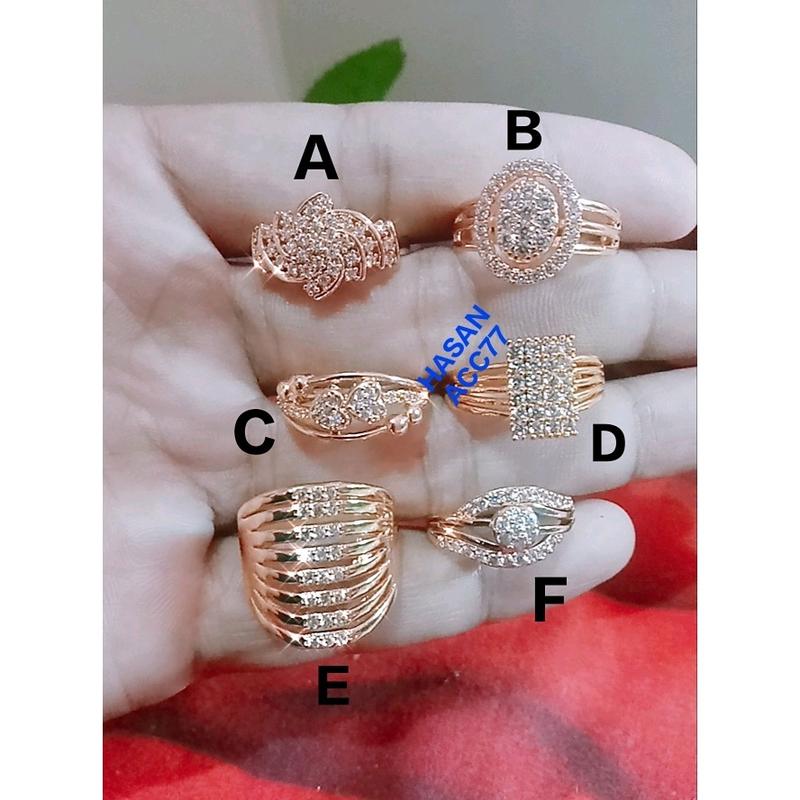 cincin perhiasan emas wanita dewasa model bunga dan love unik/Titanium/anti karat Gold Elegan 0
