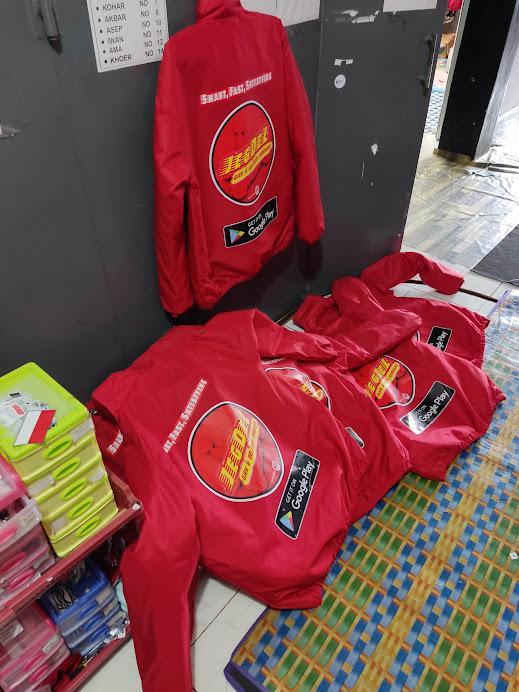 Jaket Custom Logo Satuan Buat komunitas seragam karyawan Keren Parasut Tebal Panjang Distro Hitam Pria  Cowok Casual 5