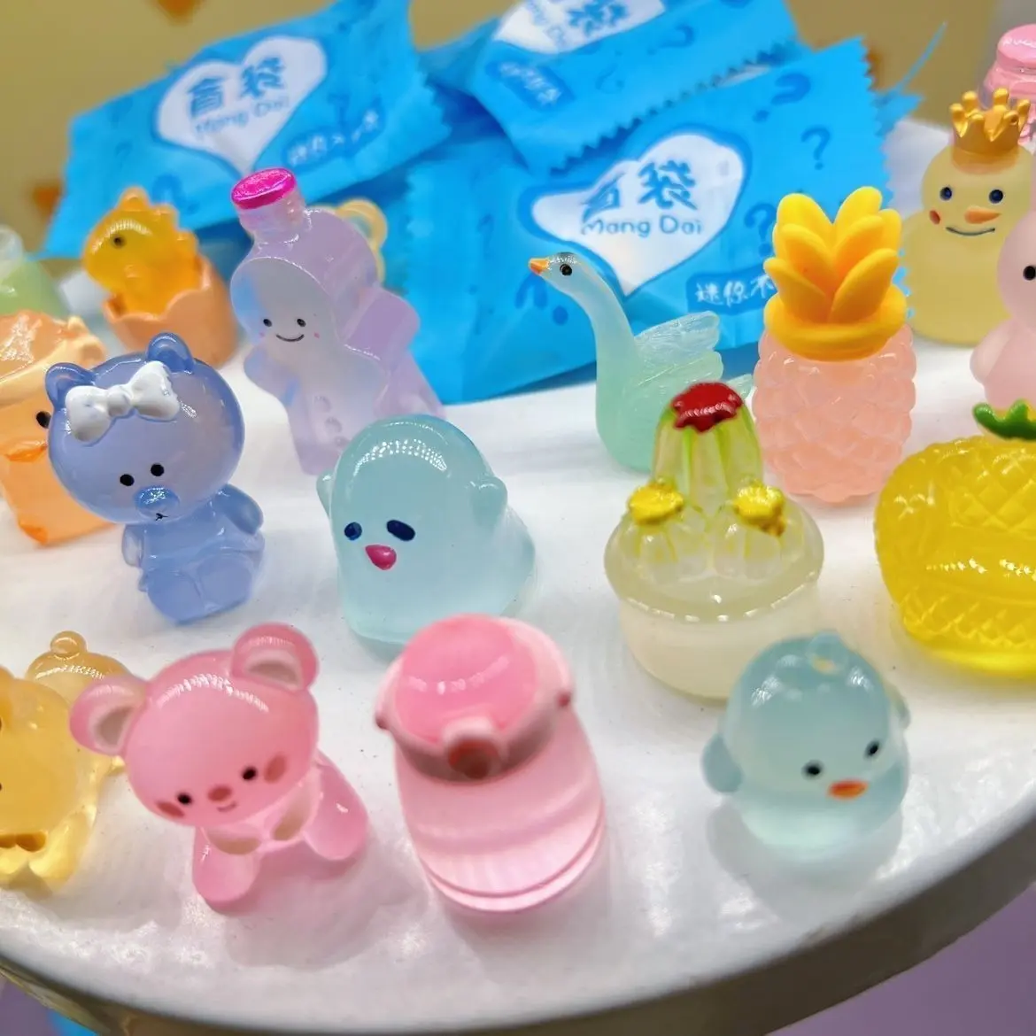 Small animal simulation mini glow-in-the-dark blind bag cartoon toy independent packaging to send children's children's Day gift