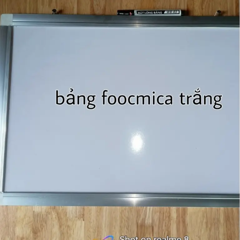 BẢNG PHÓC(mica)(tặng kềm bút lông) trắng dùng trong học tập, biển, bảng giá rẻ 4