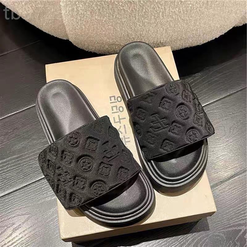 Product Introduction of Dép Dán Quai Vải Phong Cách Họa TIết Thời Trang Sang Chảnh SACAH 39