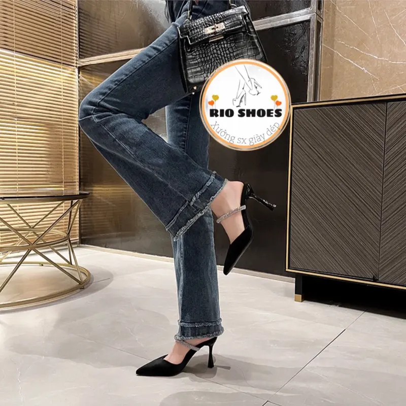 Sục nữ mũi nhọn hở hậu chất da lì mịn gót nhọn cao 9cm phối dây xoàn đá lấp lánh RO0701 s ụ giay 7 DéP GiàY Shoes Sandal Nhung 4