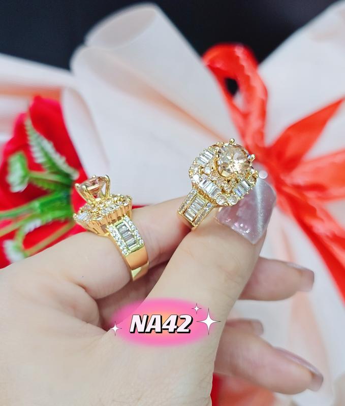 NA42- Nhẫn nữ xi Vàng đính đá hột cao