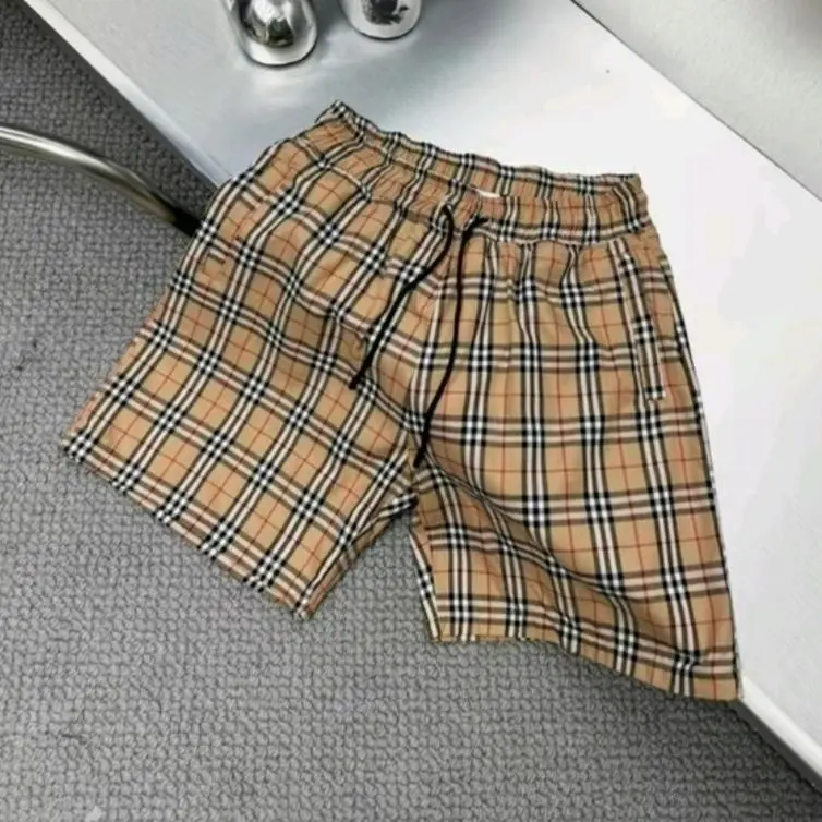 quần đùi nam nữ BBR kẻ vàng chất liệu cotton cao cấp,mềm mịn,thoáng mát hottrend 2024 Menswear Nhung