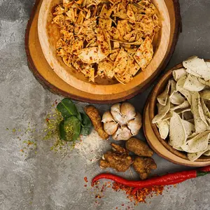 BASRENG TIPIS 200 GR Cemilan Daun Jeruk dan cikur