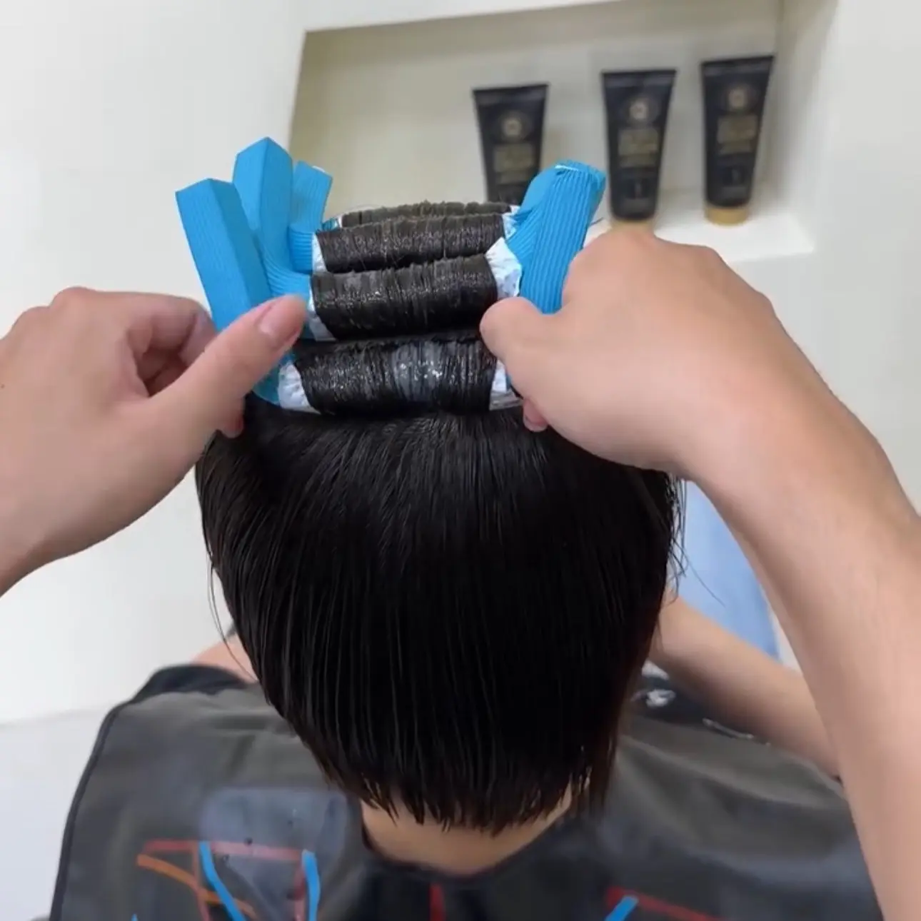 Uốn phồng chân lô mút mới. Uốn phồng tự nhiên không bị gập nếp 1 vỷ 10 chiếc to 1,7cm