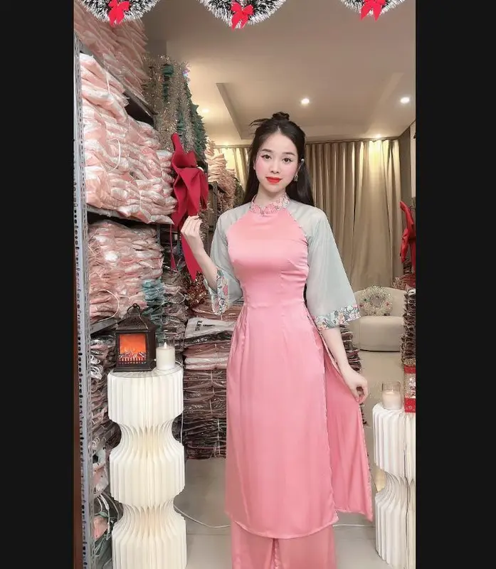 (Y42) Áo dài lụa thiết kế tay phối cách điệu by Thương Lê Y42 1