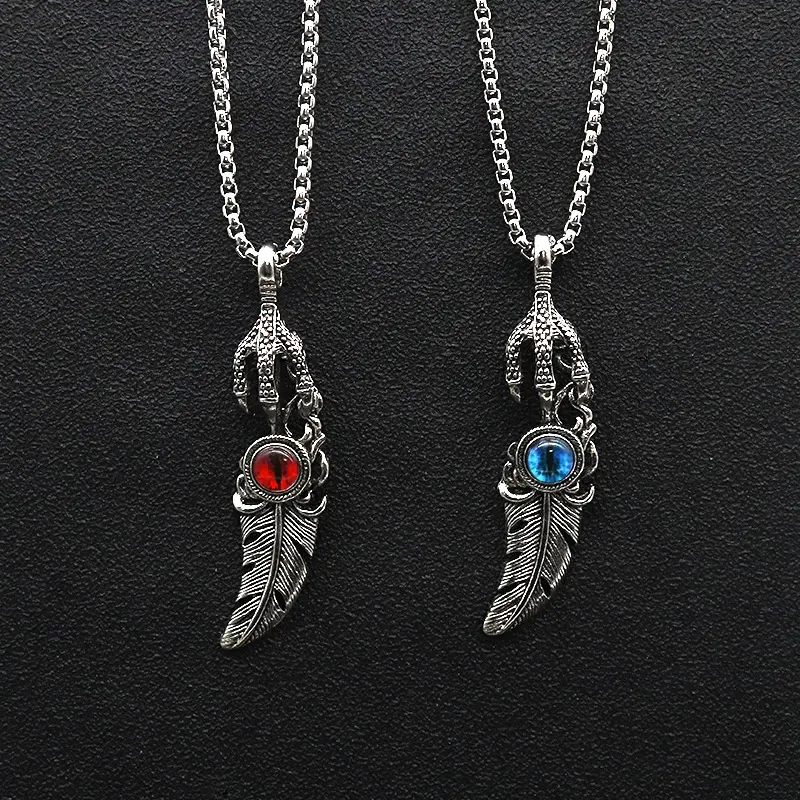 Kalung Liontin Bulu Cakar Elang Mode Retro Baja Titanium / Kalung/ Aksesoris