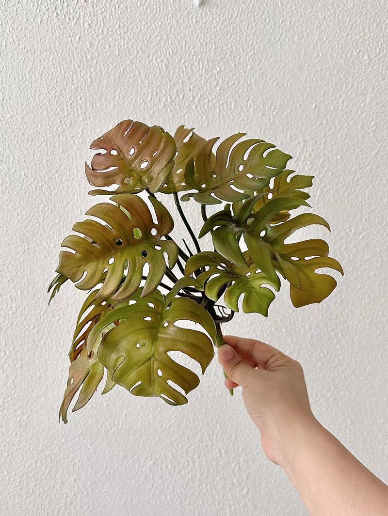 Product Introduction of Artificial Monstera Green Leaves Plant Nordic Home Decoration Advanced Sense 4