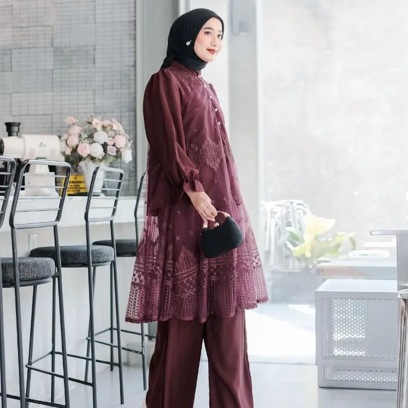Naeva Hansa Elila One Set Atasan Tunik Brukat Celana Kulot Baju Kondangan Outfit Kondangan Terbaru Setelan 4