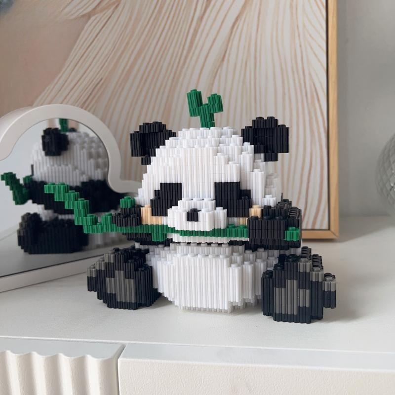 Product Introduction of Khối Xây Dựng, Tương Thích Với Lego, Đồ Chơi Lắp Ráp Kết Hợp Gia Đình Gấu Trúc, Thích Hợp Cho Sinh Viên Đại Học, Quà Tặng Ưu Đãi Mùa Đông Giới Hạn, Năm 2025 8