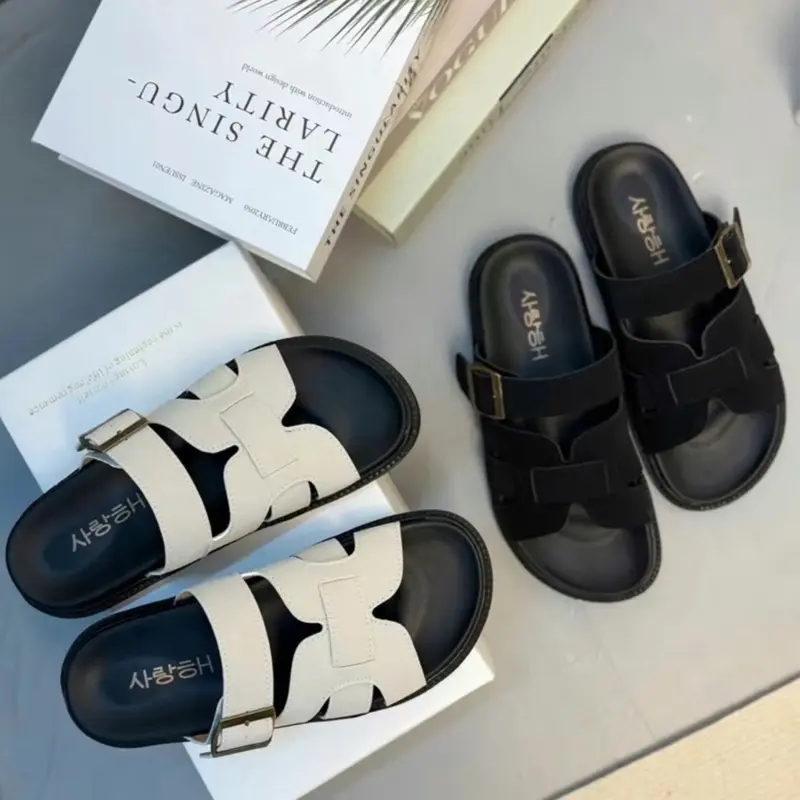 Dép Sandal M14 nữ bản Quai Ngang có dây khoá kéo tuỳ chỉnh, chất da mềm mại trẻ trung êm ái from QCCC mới