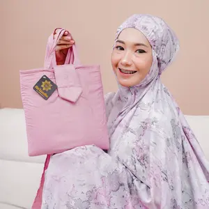Mukena Dewasa Tyedie Rayon Jumbo Adem Mewah Nyaman Lembut Cantik Karima Motif Renda