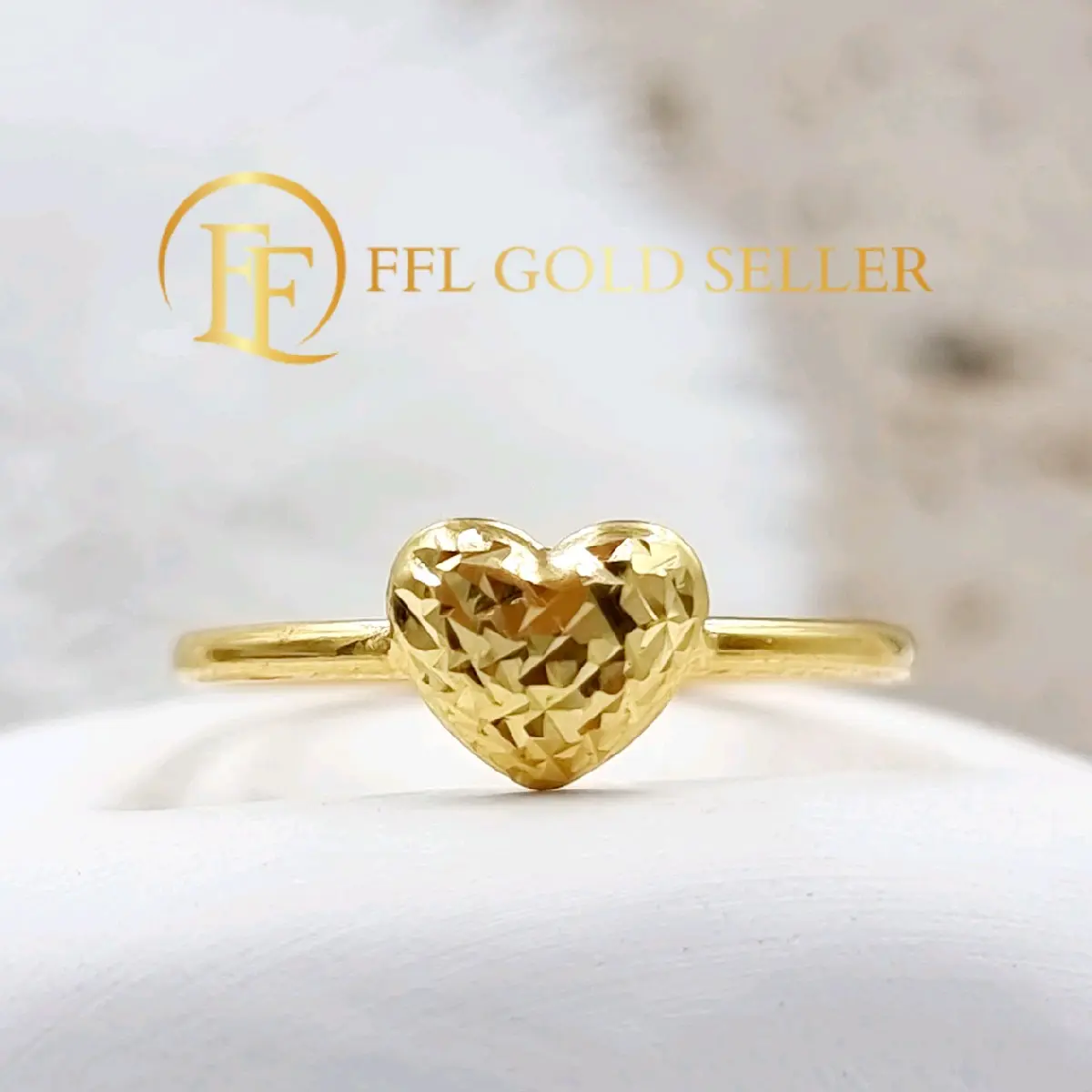 Small Solo Heart Ring | 18k Gold Ring for Women | Size 5-9 | 5.5 x 7mm