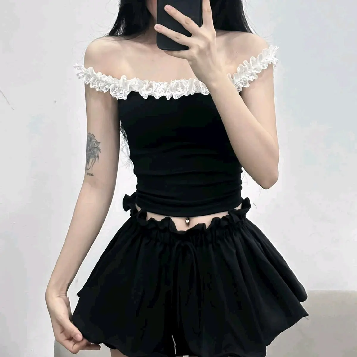 Áo thun co dãn viền ren freesize