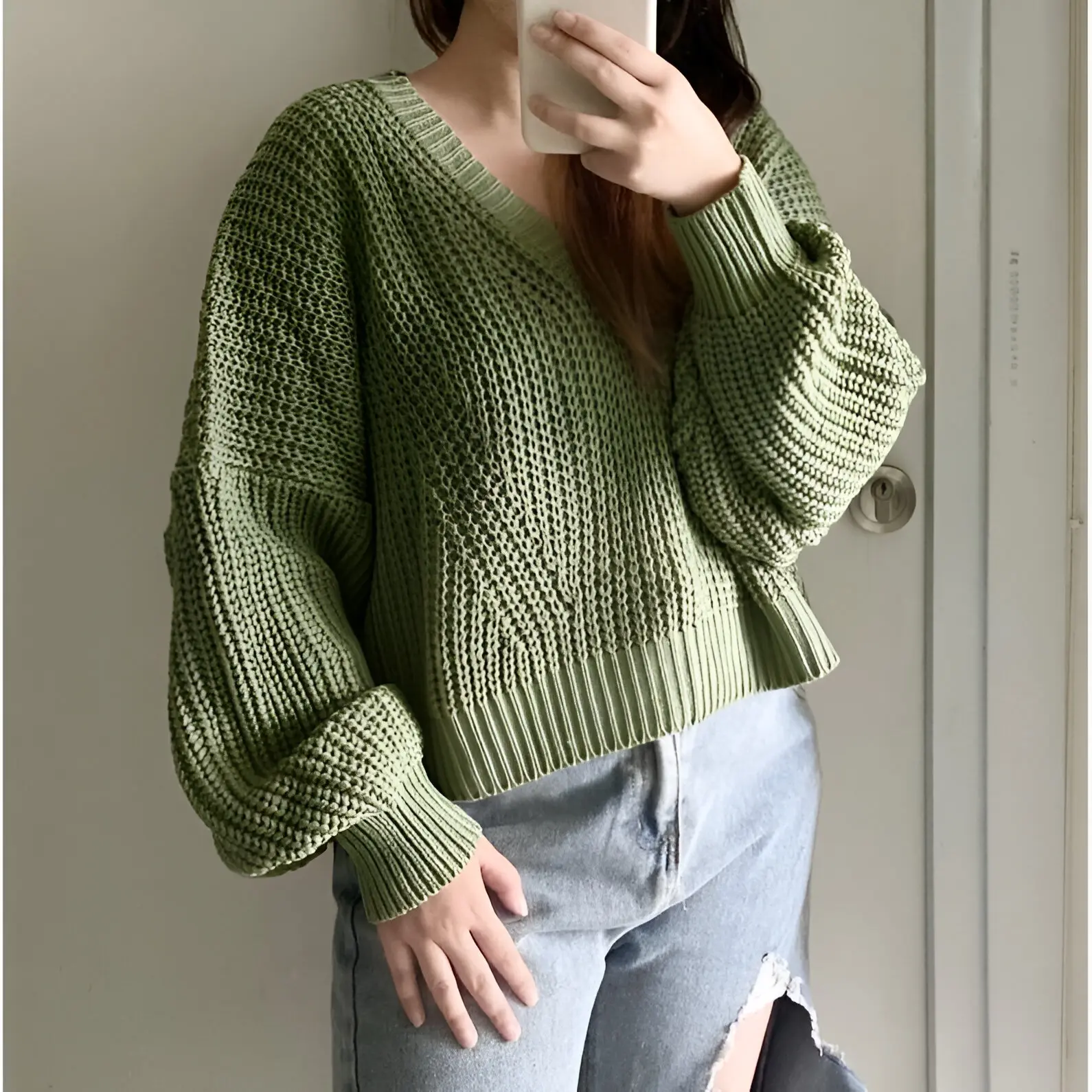 ￼HANNA SWEATER CROP TOP NARA KNIT / OVERSIZED SWEATER / RAJUT TEBAL LENGAN PANJANG Knitwear Lembut Baju Cantik