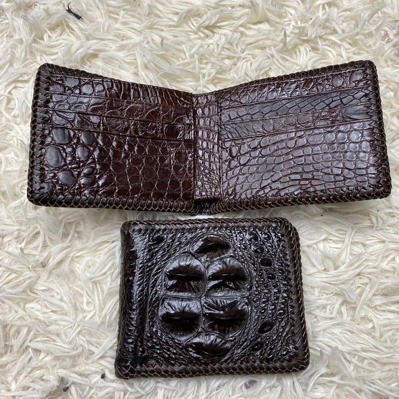  Ví Da Nam Cá Sấu 2 Mặt Đan Viền Thủ Công Tặng Kèm Hộp Sang Trọng Bảo Hành 12 Tháng Tặng Kèm 1 Móc Khóa Ngẫu Nhiên 