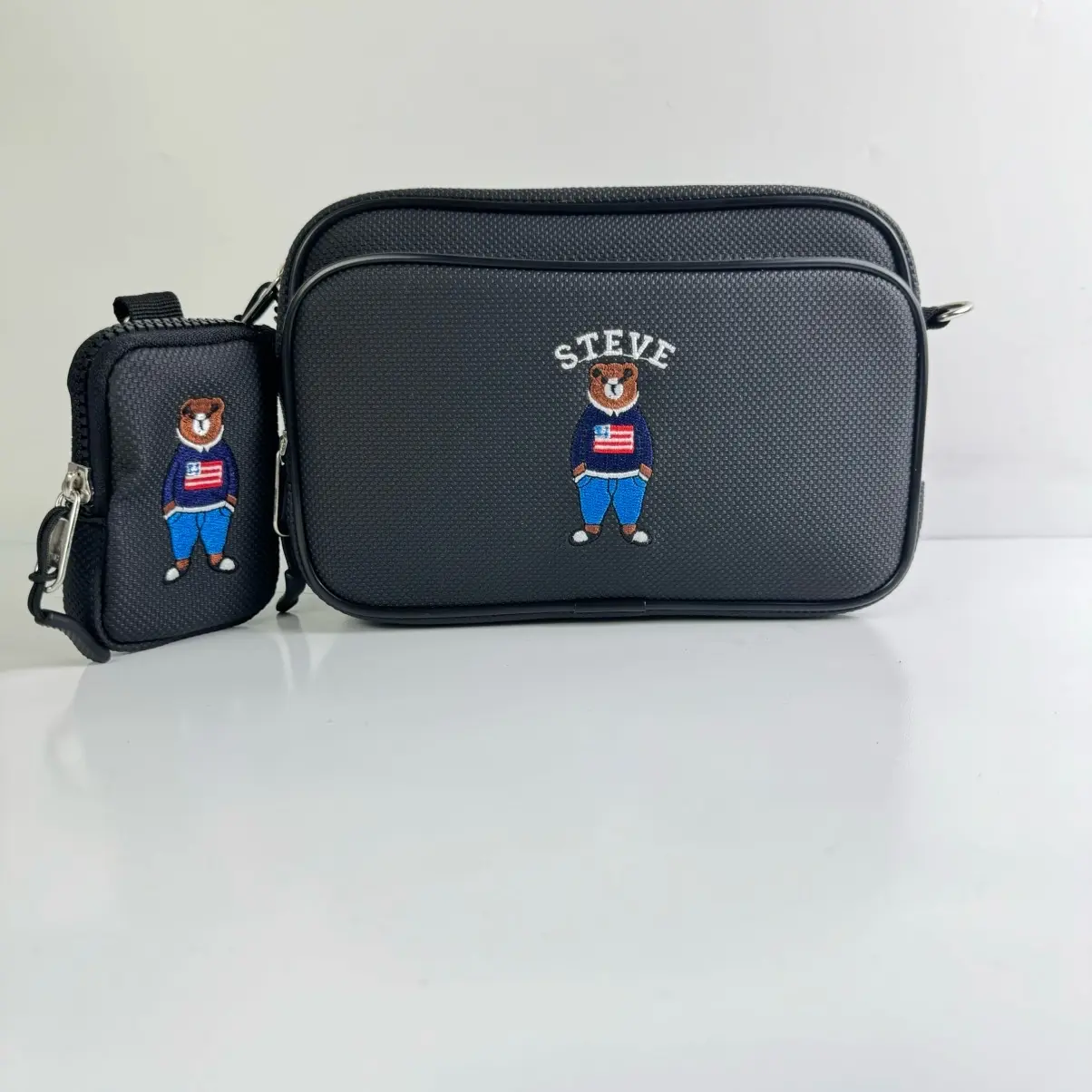 Túi Đeo Chéo Nam Nữ Whoau Chất Liệu Polystes Kháng Nước 4 Ngăn Rộng Rải Tiện Lợi Size 22*14*7cm tuideo  cheonam