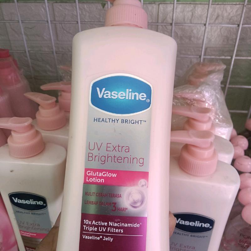 Vaseline UV Extra Brightening Gluta Glow 400ml 3