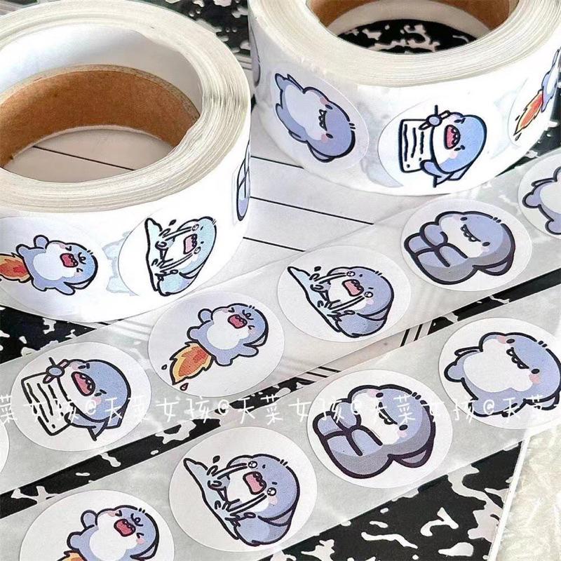 Cuộn 500 hình dán/ Miếng Dán/Sticker Cá Mập xanh béo Trang Trí - TikTok ...