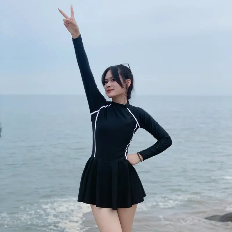(Size M/L/XL) Đồ bơi, bikini hai mảnh dáng váy kín đáo dây kéo lưng có quần BẢO HỘ bikiniMe R49 Nữ Women Màu Đen 2