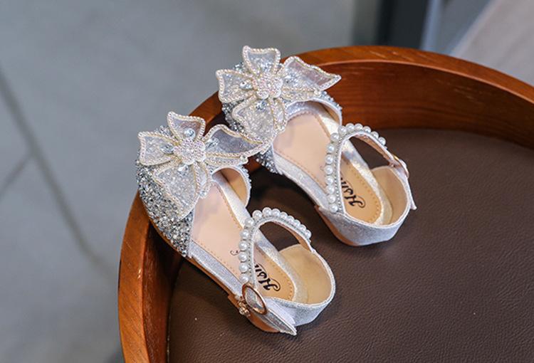 Product Introduction of 2025 Spring and Summer New Korean Style Rhinestone Soft-Soled Girls Sandals Princess Shoes Children's Shoes Girls Dance Shoes 4