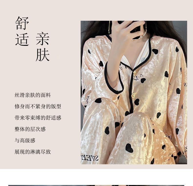 Product Introduction of Bộ Đồ Ngủ Nhung Kim Cương, Cao Cấp, Dành Cho Nữ, Bộ Đồ Mặc Nhà Dài Tay, Phong Cách Pháp Ngọt Ngào Nhung Vàng Mới, Thích Hợp Cho Mùa Xuân, Mùa Thu Và Mùa Đông 19
