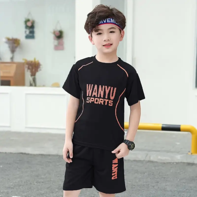 Set bộ quần áo thể thao bé trai 15-45kg mẫu chữ Wanyu. Chất liệu thun lạnh, thấm hút mồ hôi. HE1 2