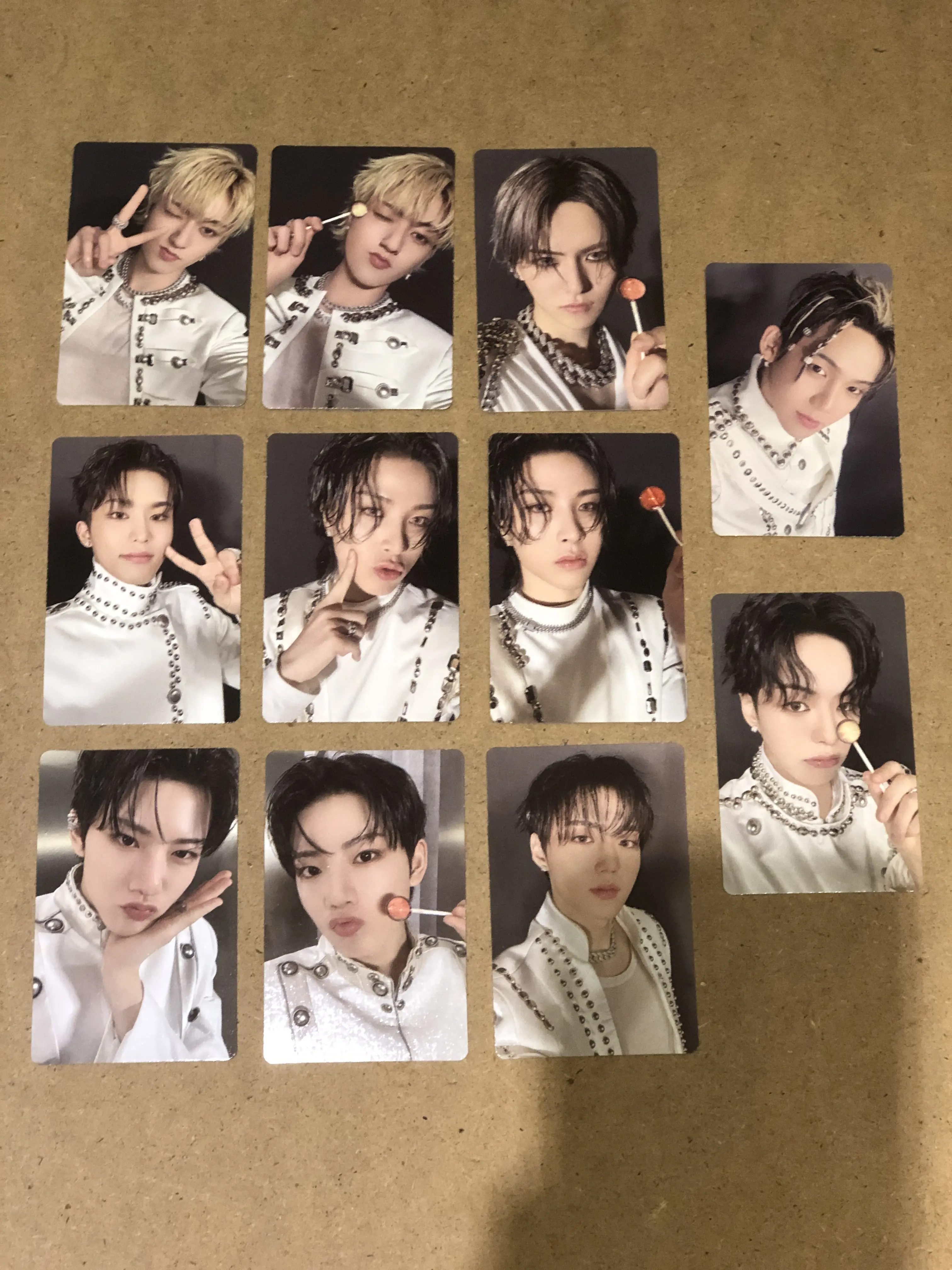 [ready] treasure reboot official album photocard - GREY VERSION