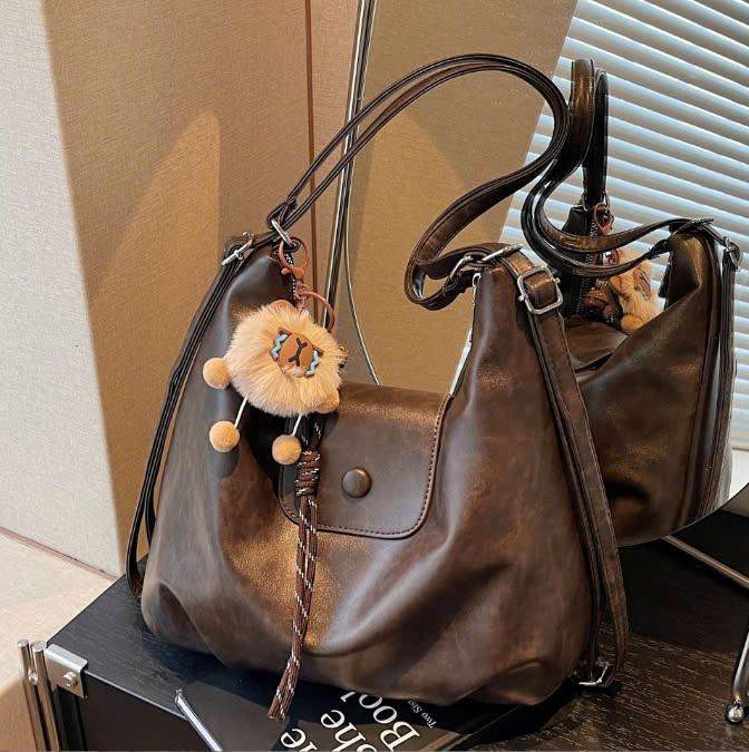 Túi Xách Nữ Đeo Chéo Túi Đeo Vai Đeo Kiểu Balo Phong Cách Hàn Quốc Trẻ Trung Thanh Lịch Phối Khuy Tặng Kèm Gấu BHOL68 009