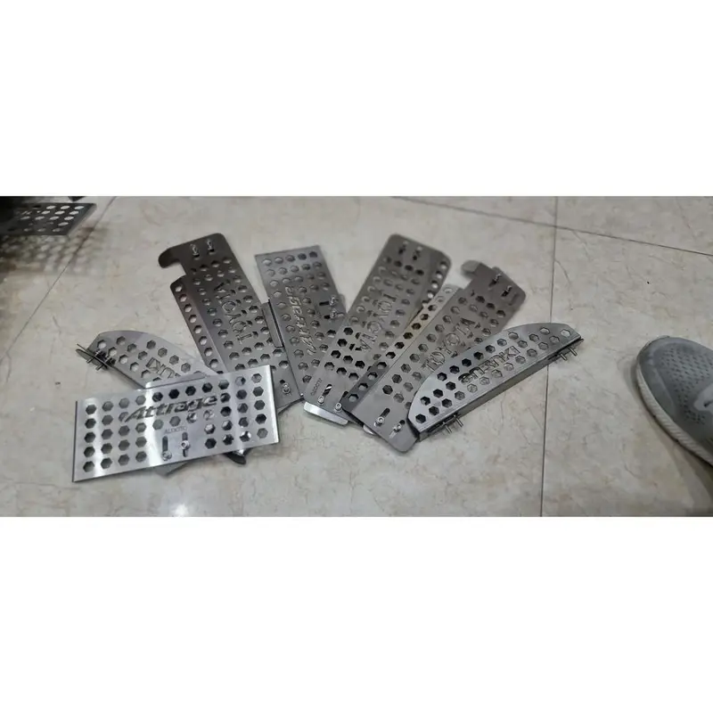 Tấm lưới chống chuột inox 304 cho các dòng xe ô tô tặng kèm lục vặn - ngăn chuột vào khoang Nội Thất Hiệu Quả Nhang 7