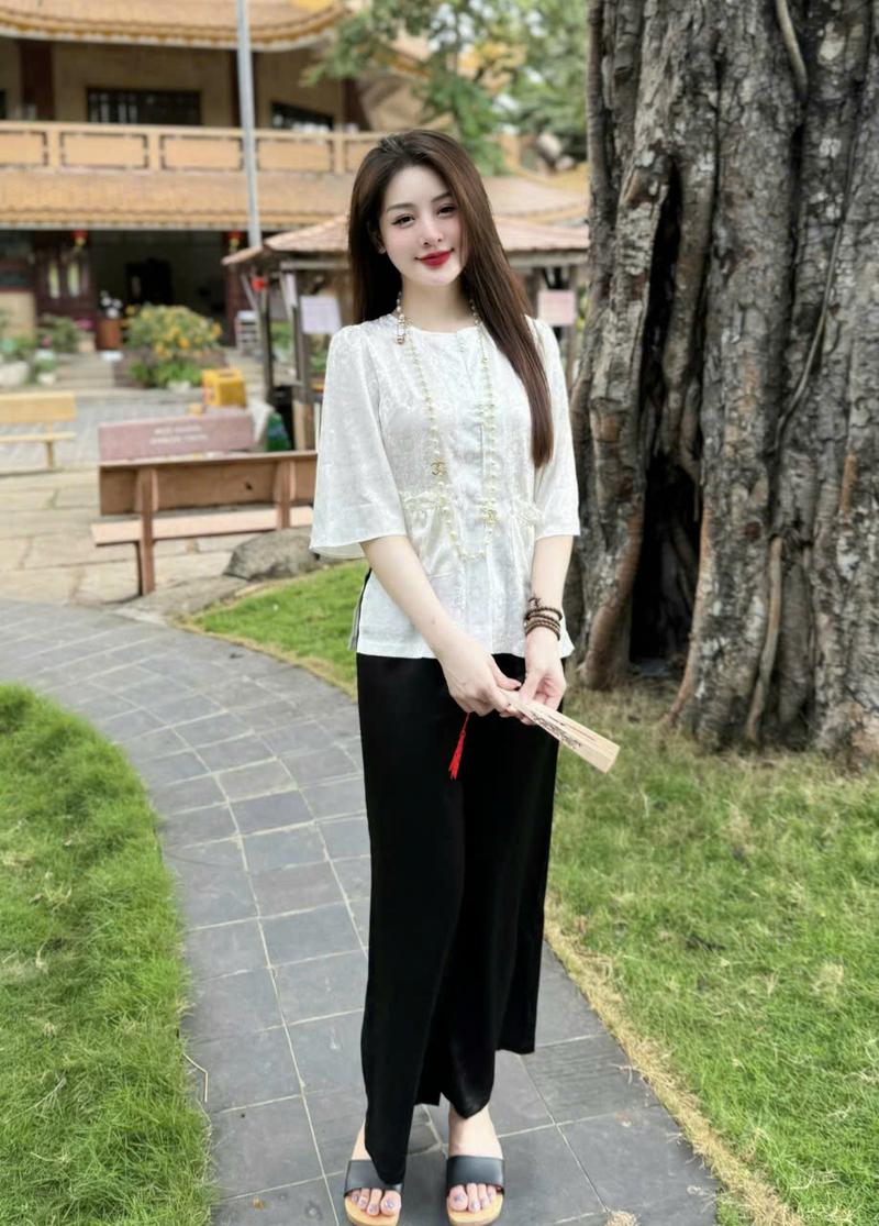 Product Introduction of Tịnh Tâm 13- Set Lụa Gấm Tô Châu Lụa Gấm Cao Cấp Cổ Tròn Túi Tiền Đính Ngọc Siêu Xinh Phù Hợp Đi Lễ Chùa Kem Áo Women Top 33