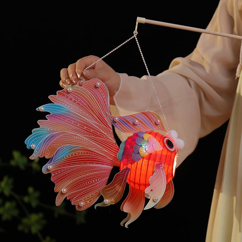 [BÁN CHẠY] Đèn Lồng Trung Thu Lắp Ráp Thủ Công Hình Con Cá Chép Cho Bé Rước Đèn, Hàng Trend 2025