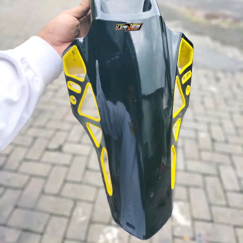 Spakbor depan cs1 coak hitam lis kuning 1