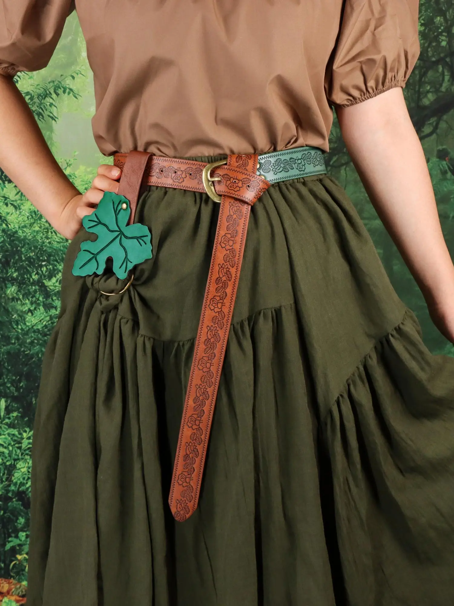 Women's Solid Color Pu Leather Belt with Leaf Charm, Fashion Belt for Party, Daily Clothing Decor, Trendy All-match & Exquisite Belt for Birthday Gift