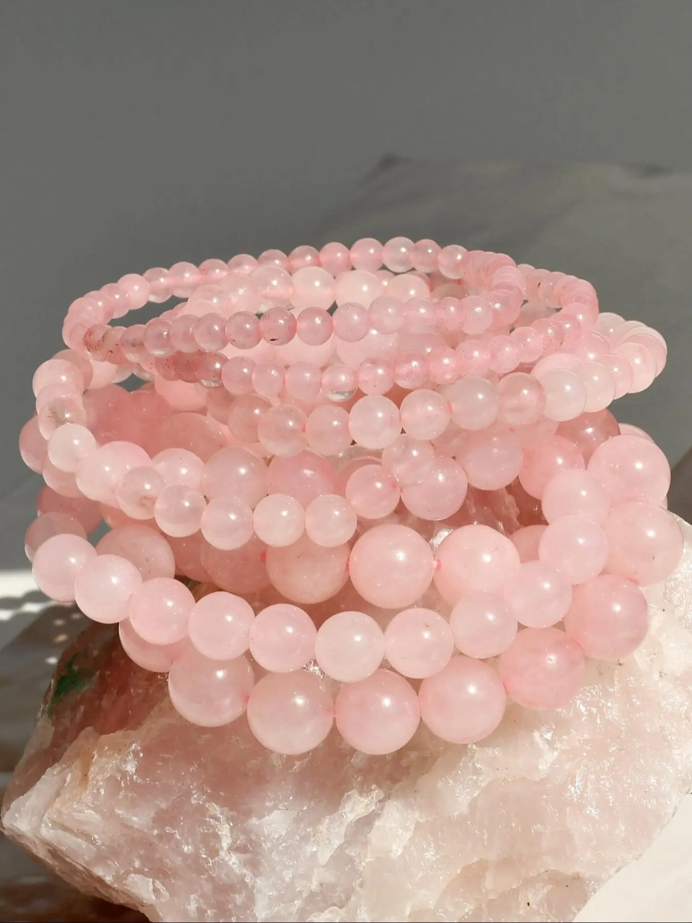 Pink Crystal Beaded Bracelet, Natural Crystal Beaded Bracelet for Women & Men, Fashion Jewelry for Party, Daily Clothing Decor, Trendy All-match & Exquisite Jewelry for Birthday Gift