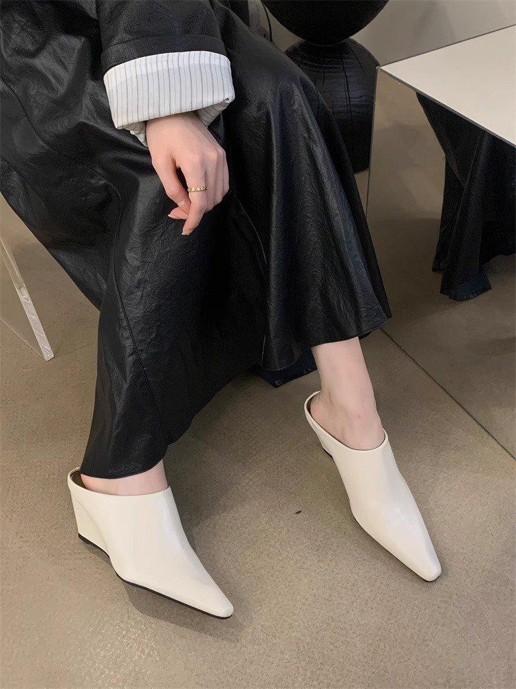 Product Introduction of Pointy heels for women Large size Special-shaped with rubber slip-on 13
