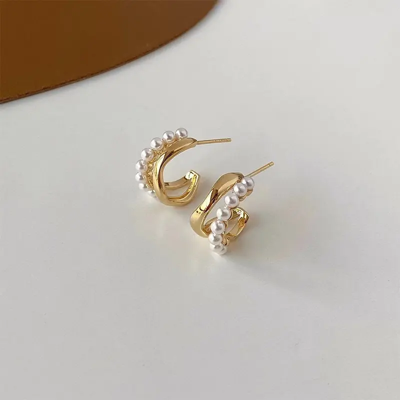 Khuyên tai dáng tròn phối hạt Thanh lịch 1