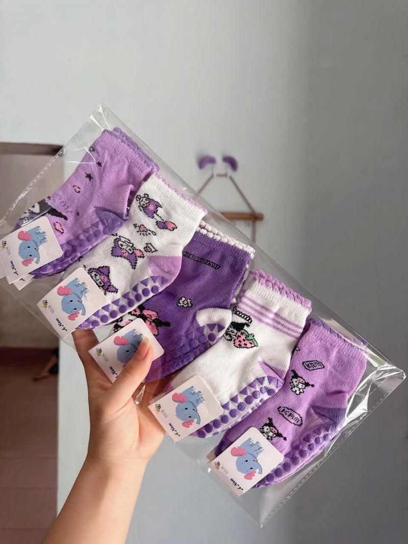 Product Introduction of set 10 đôi tất cổ cao trống chơn Labubu-kuromi-Melody siêu xinh 1