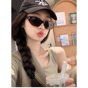 แว่นกันแดด ทรงตาแมว สำหรับผู้หญิง สไตล์เรโทร ป้องกันรังสียูวี เหมาะสำหรับใส่ชายหาดและฤดูร้อน