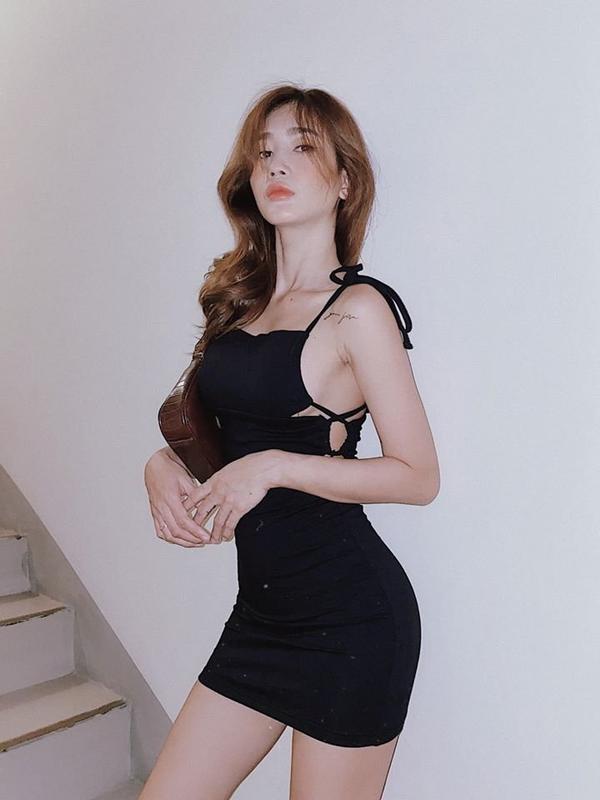 Đầm Ngắn Cut Out Ziczac - 1756 Nữ Váy