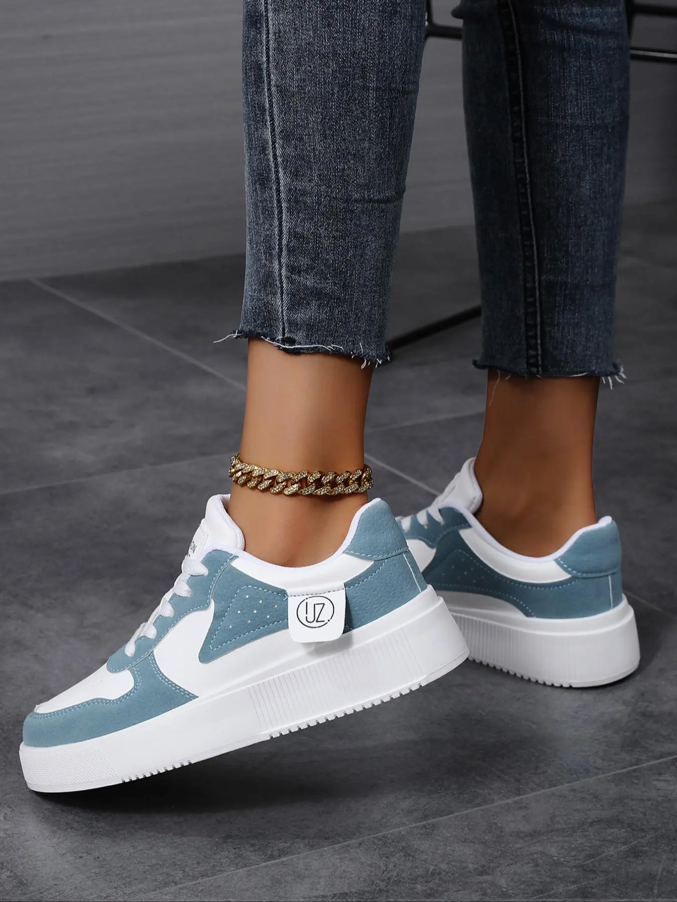 Women's Lace-up Fashionable Colorblock Ultralight EVA Sneakers