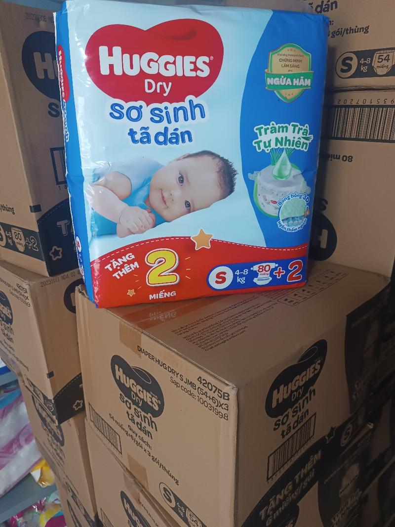 Product Introduction of Huggies tã dán size S80+2 cho bé 4 đến 8 kg Voi , Tết bỉm pun 2