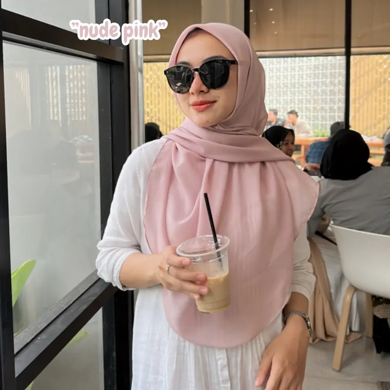 LINDAHIJAB - Jilbab Segi Empat Oval Datar Ukuran 130x130 Square Muslim 1