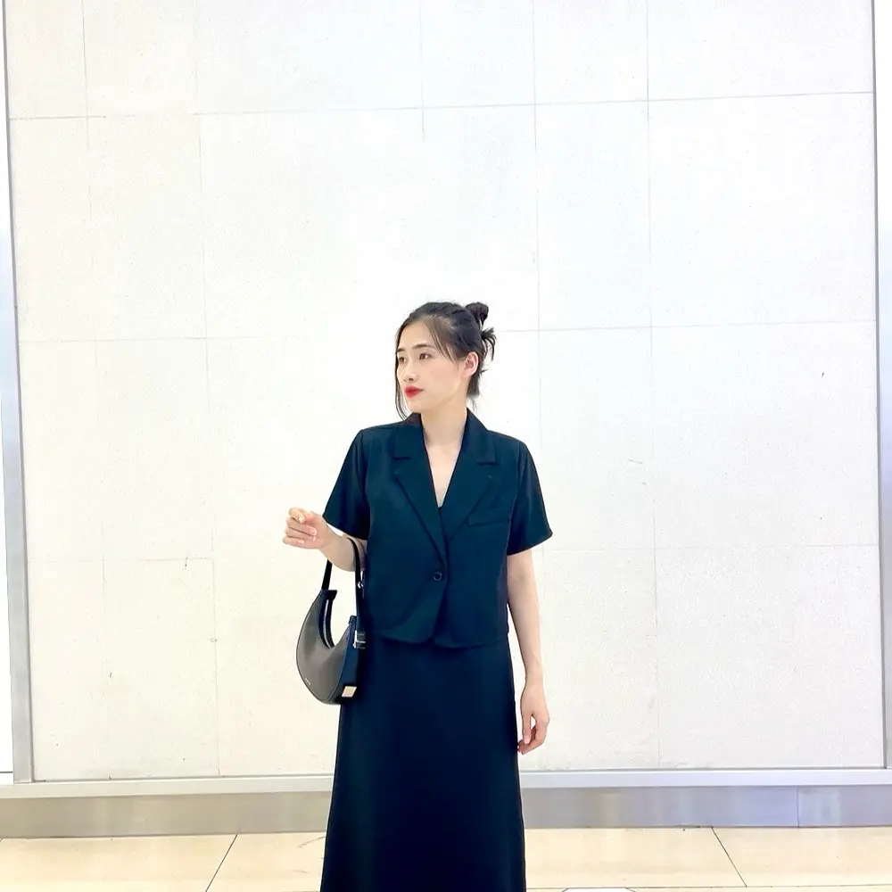 Set Bộ Áo Blazer Nữ Dáng Lửng Mix Váy Hai Dây Cổ V Nữ Tính Thời Trang Cho Chị Em Women Top