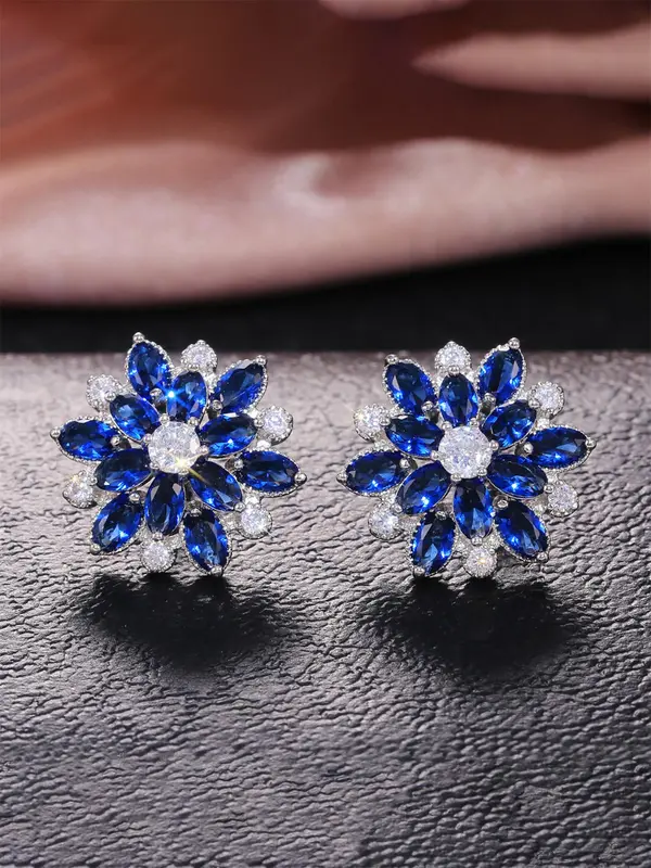 1 Pair Artificial Gemstone Decor Hollow out Flower Design Stud Earrings, Elegant Matching Jewelry for Party, Trendy Daily Clothing Decor for Girl 0